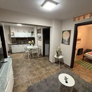  Apartment At The Core Of The Next To Gallerius Palace Greece